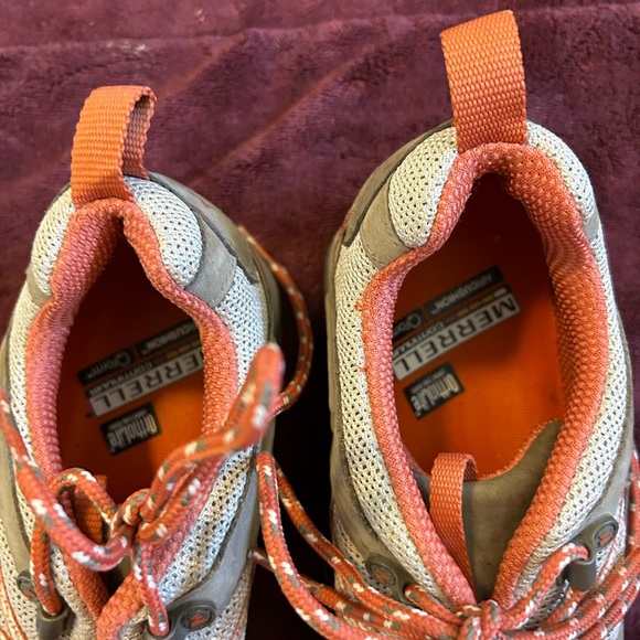 Merrell Size 9 Hiker - Picture 2 of 3